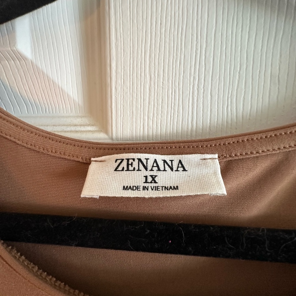 Zenana Outfitters Brown Sleeveless Tan Tank Top - Size 1X - Picture 2 of 3
